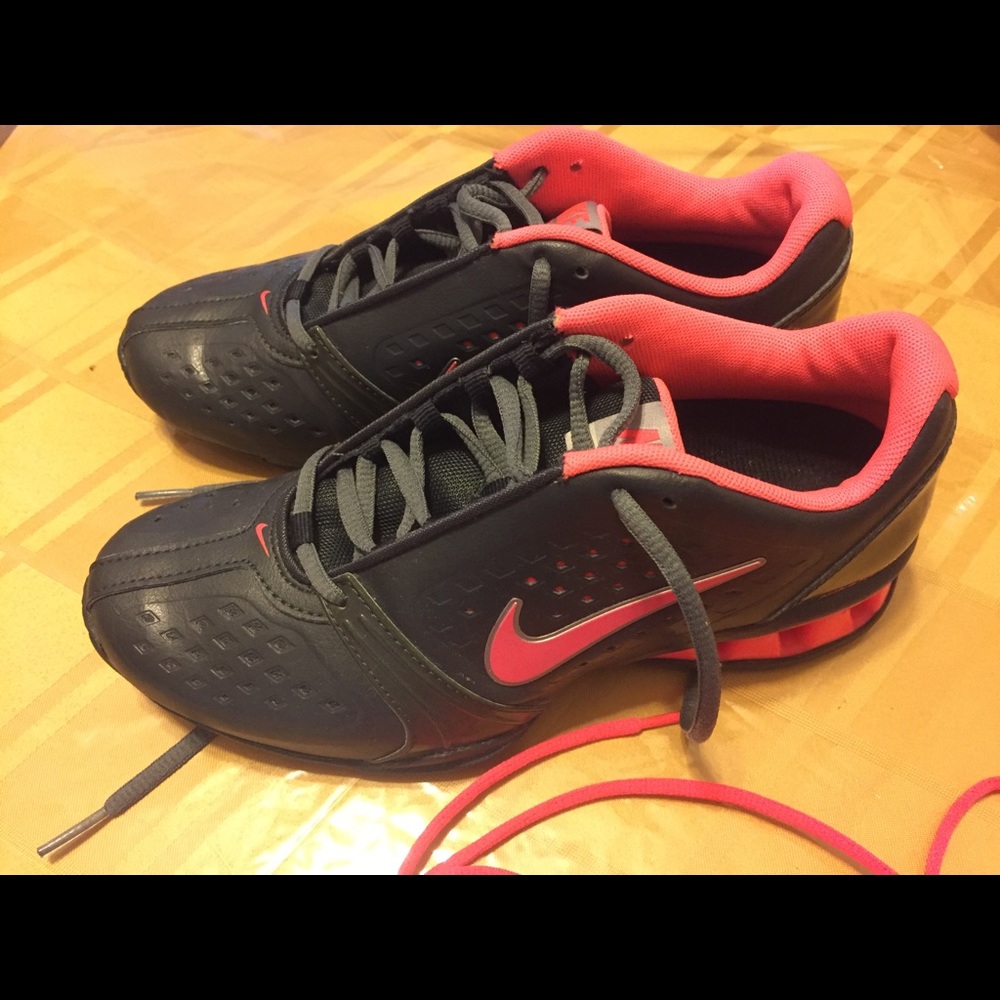 NikeReax sneakers in great condition